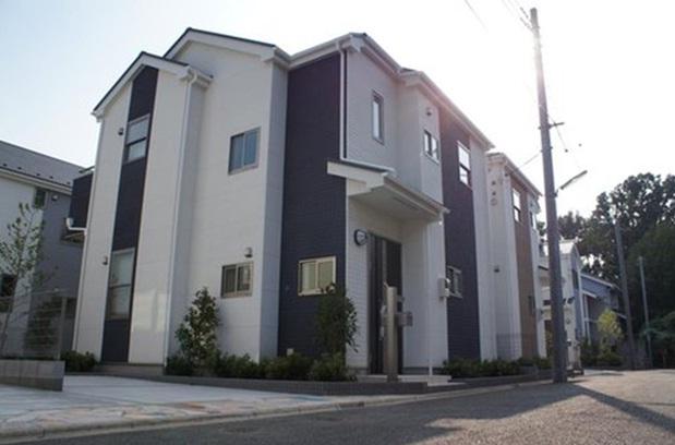 Same specifications photos (appearance). Building exterior construction cases