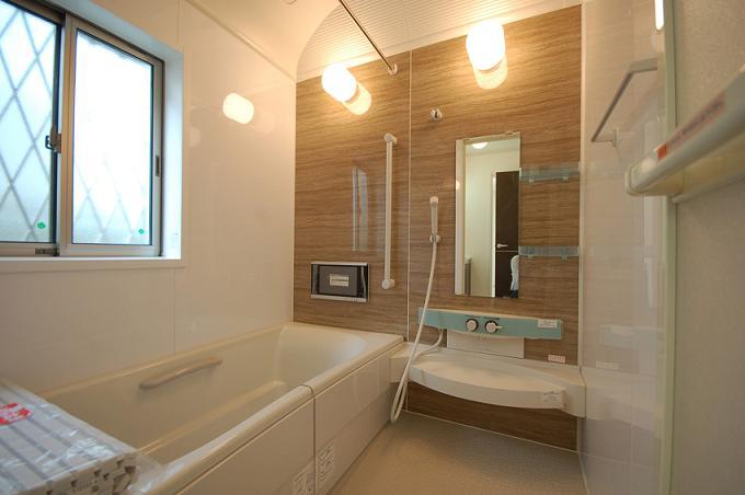 Same specifications photo (bathroom). Bathroom construction cases (bathroom heating dryer standard equipment)