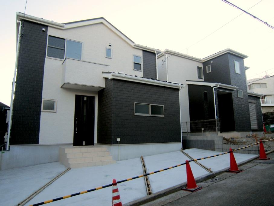 Local appearance photo. Local (12 May 2013) Shooting