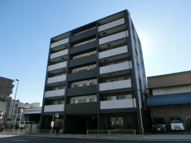 Local appearance photo. Local (12 May 2013) Shooting