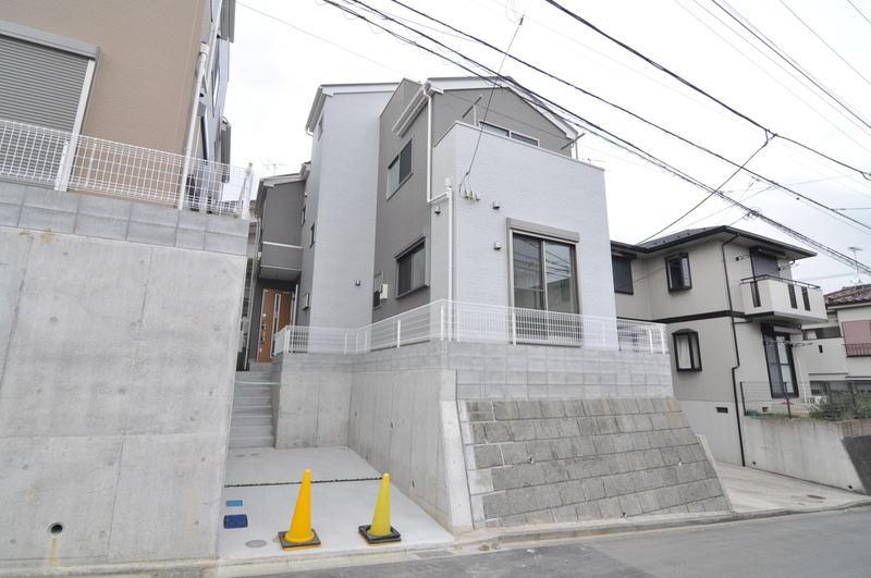 Local appearance photo