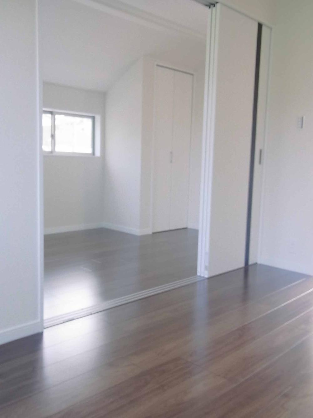 Non-living room. Indoor (11 May 2013) Shooting