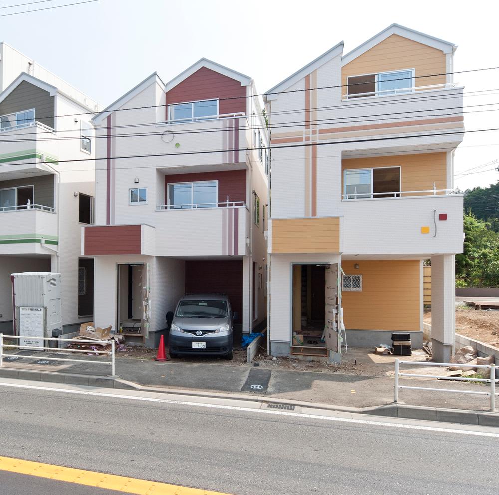 Local appearance photo. Photo right will be to the person property