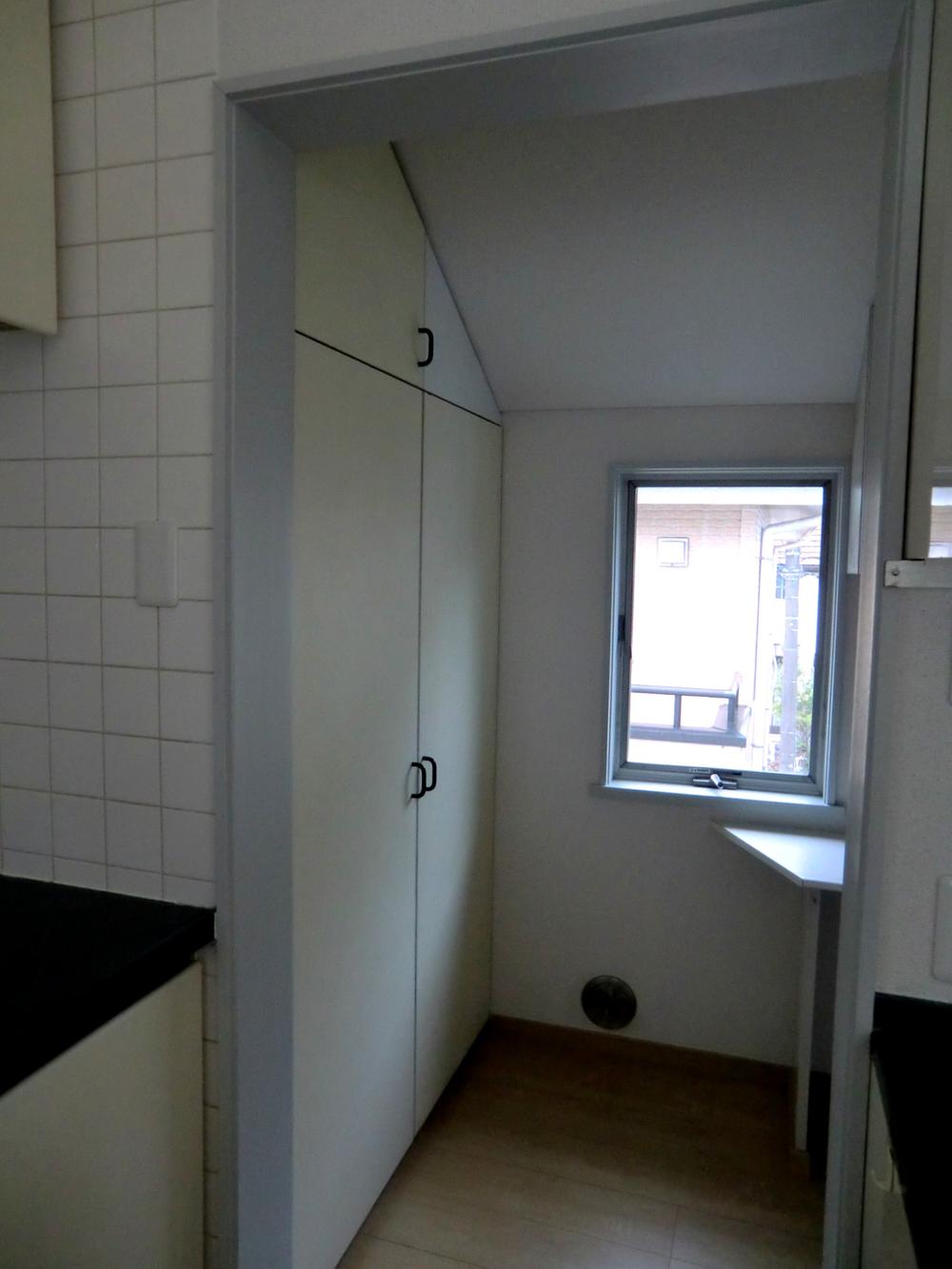 Kitchen. Indoor (10 May 2013) Shooting