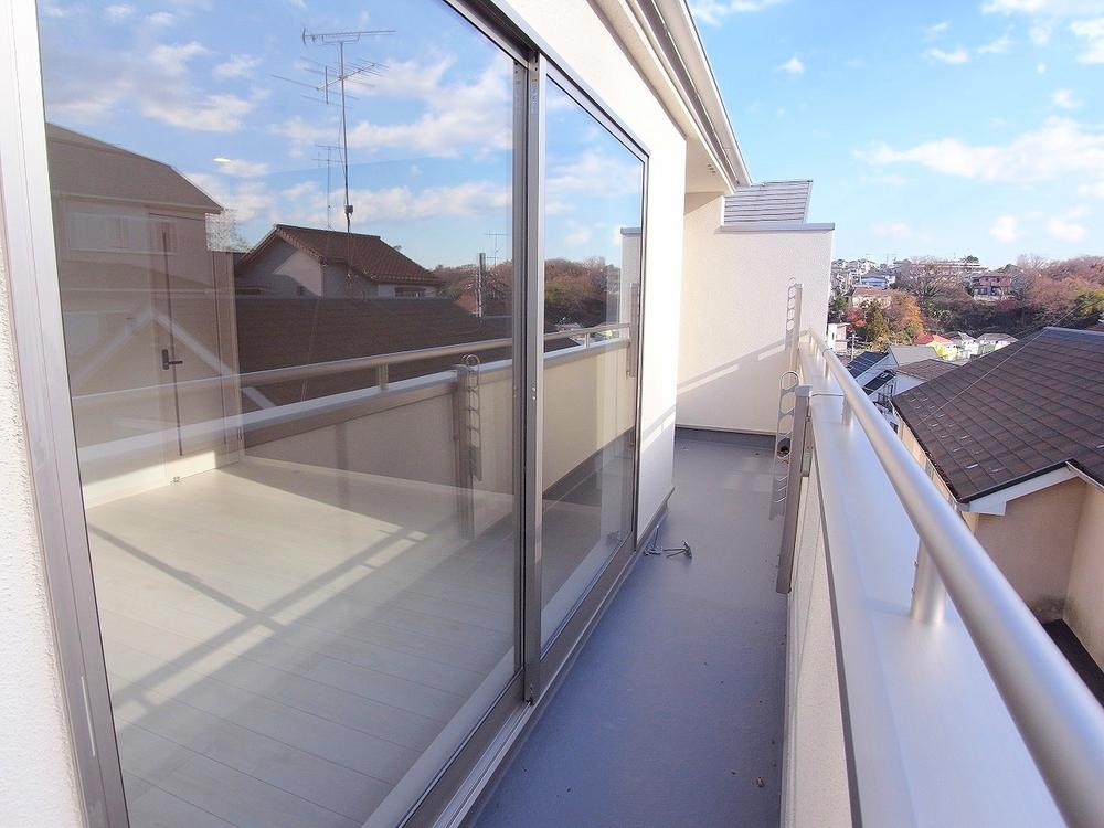 Balcony. Local (12 May 2013) Shooting