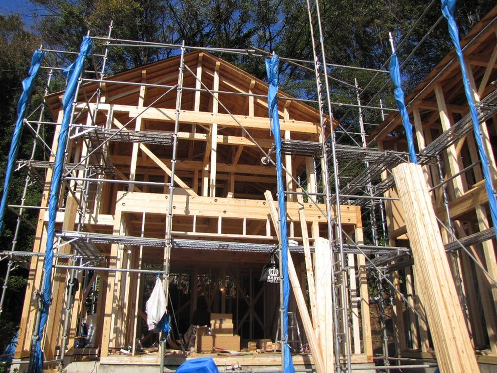 Local appearance photo. Local (11 May 2013) Shooting