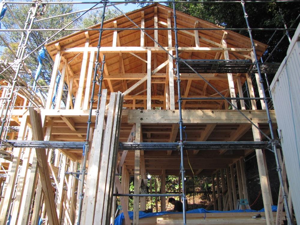 Local appearance photo. Local (11 May 2013) Shooting