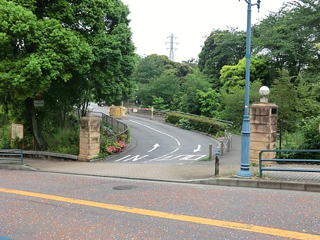 park. 1000m to Yokohama City children amusement park