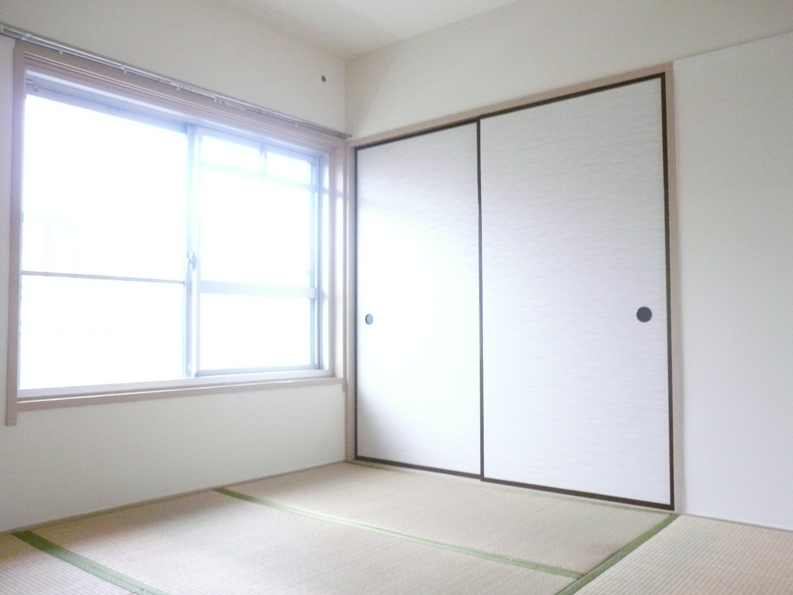 Living and room. Photo is the same type ・ It is another dwelling unit.