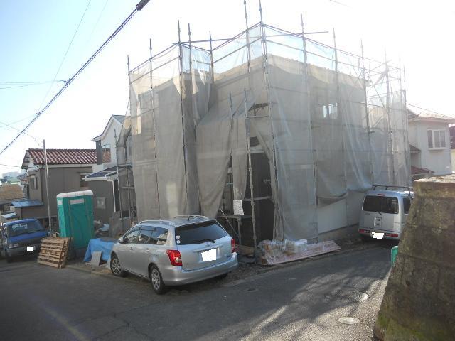 Local appearance photo. Local (11 May 2013) Shooting