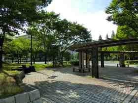 park. 889m until Nishikubo the town park