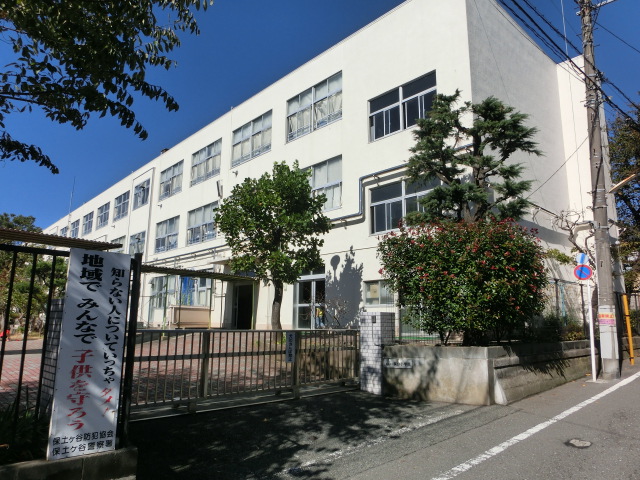 Primary school. Sakuradai up to elementary school (elementary school) 484m