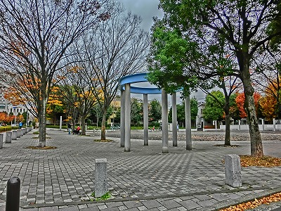 park. 475m to Kobe-cho, the second park (park)