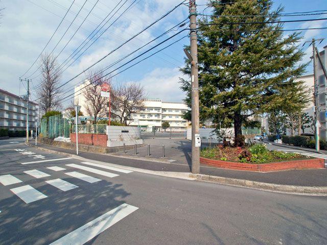 Primary school. 410m to Yokohama Municipal Setogaya Elementary School