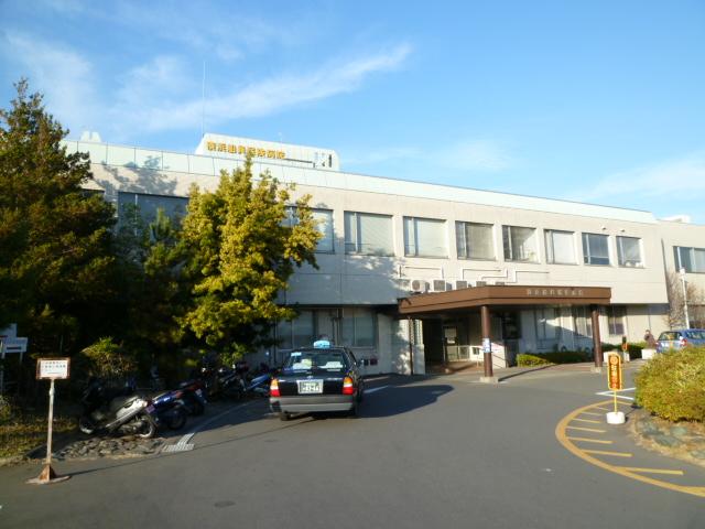 Hospital. 1362m to Yokohama seaman insurance hospital