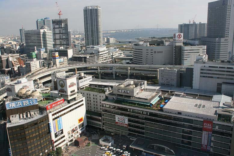 Other Environmental Photo. You can also use the bus to Yokohama Station! 