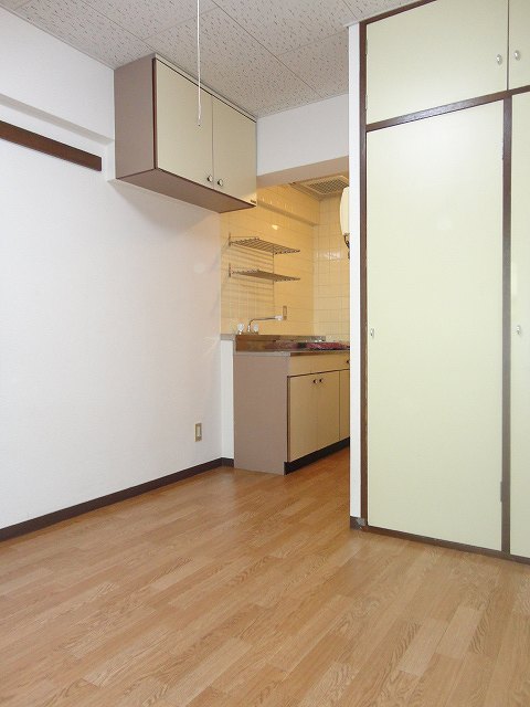 Living and room