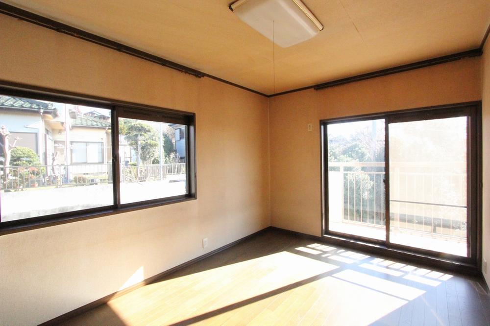Non-living room. Western-style 6 Pledge