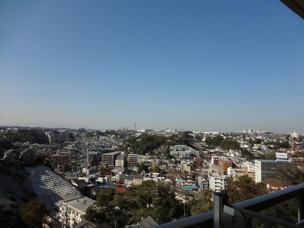Other local. Footprint 82 sq m more than 4LDK ・ 35 sq m more than the roof balcony angle dwelling unit! ! It can distant view of Mount Fuji on the day the weather is good. I'd love to, Once the room please visit.