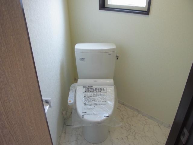 Toilet. New replaced.. Comfortable with Washlet