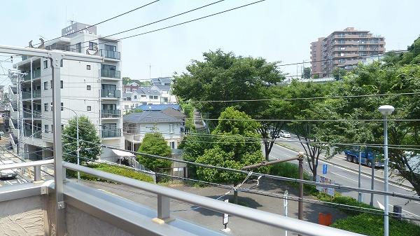 Balcony. Local (July 9, 2013) Shooting