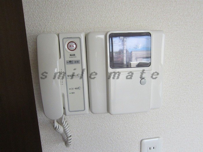 Security. Peace of mind in the TV monitor intercom