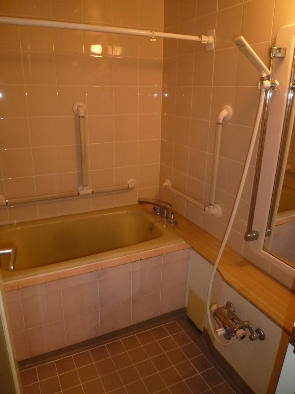 Bathroom. Indoor (April 2013) Shooting