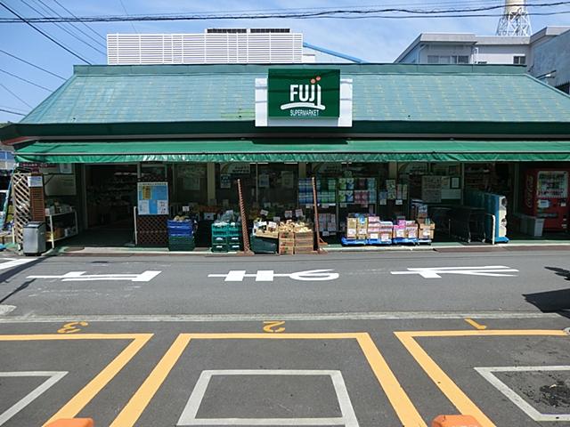 Supermarket. Until Fuji Negishi Hashiten 224m