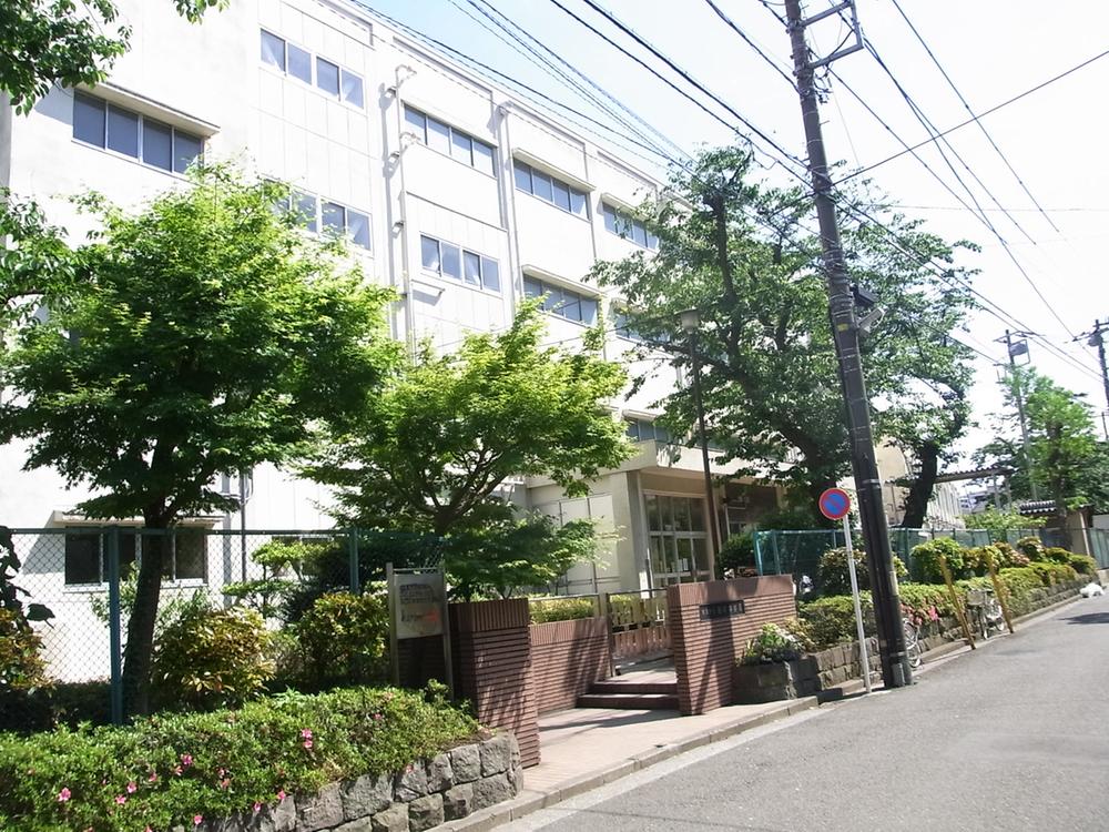 Junior high school. It is 508m school to Yokohama City Tachioka village junior high school