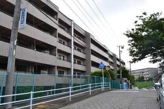 Local appearance photo. Building appearance 2013 September shooting