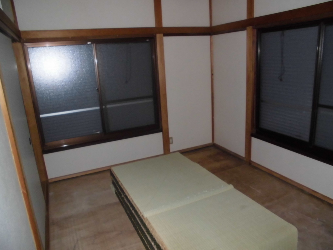 Living and room. Japanese-style room 1