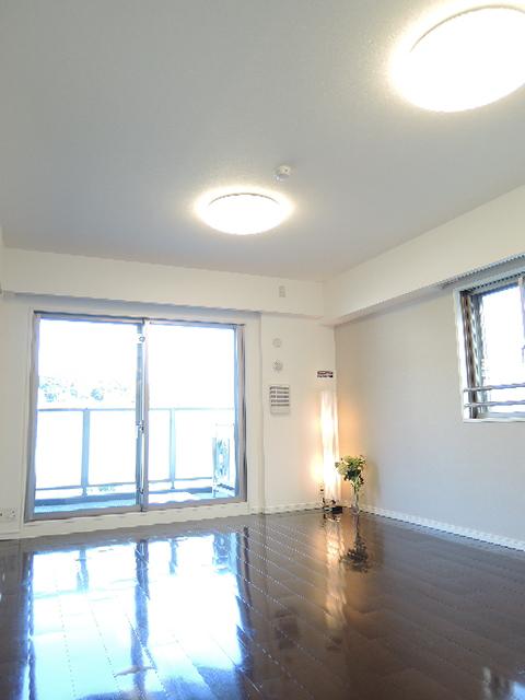 Living. 14.9 Pledge of LDK