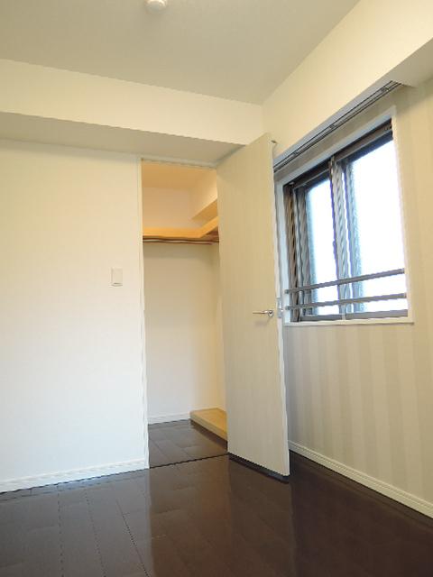 Receipt. 5 Pledge Western-style WIC