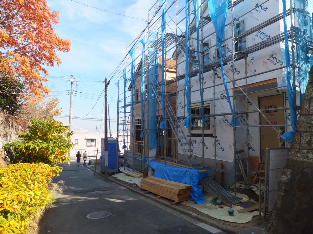 Local appearance photo. 2013 December shooting. (From A Building front road)