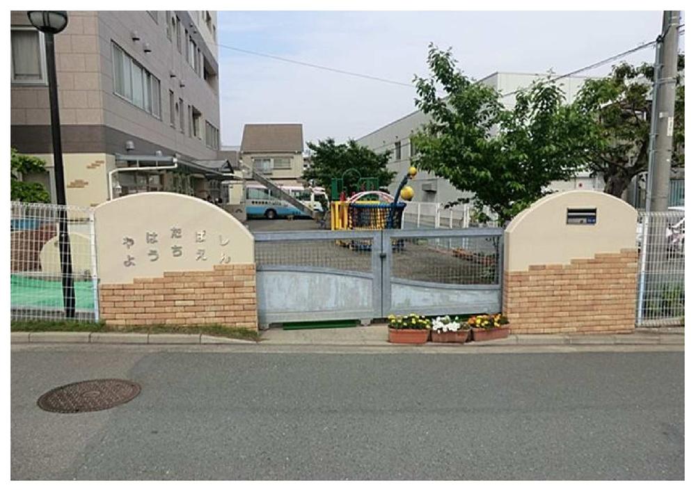 kindergarten ・ Nursery. Hachimanbashi to kindergarten 838m bright, Obediently, Freely.  Tomorrow, Also, I want to go to kindergarten. I want friends and rock out play. I want to meet the teacher ・  ・  ・ .  We try to childcare to cherish such a day one day.