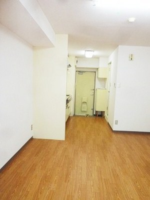 Yokohama, Kanagawa Prefecture Isogo-ku, Higashi