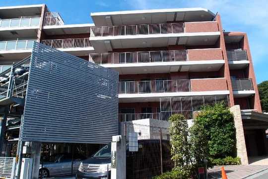 Local appearance photo. Mansion is the appearance