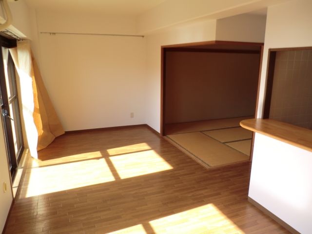 Living and room