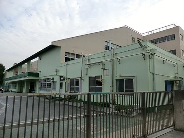 Primary school. Isogo until elementary school 80m