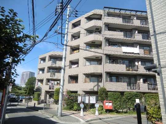 Local appearance photo. Building appearance (1)