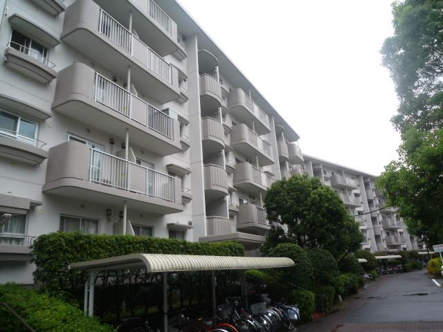 Local appearance photo. Local (12 May 2013) Shooting