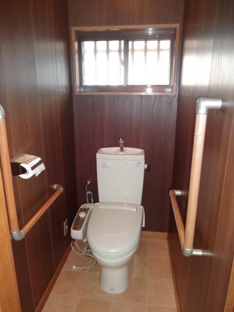 Toilet