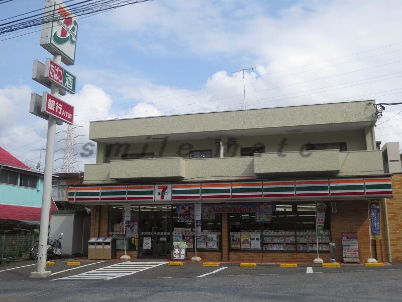 Convenience store. Seven-Eleven Yokodai store up (convenience store) 490m