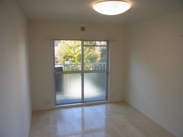 Non-living room. Western-style 6.1 Pledge