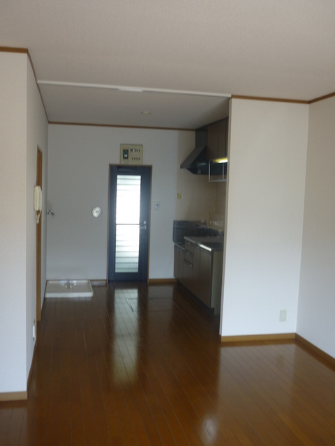 Other room space. LDK13 Pledge