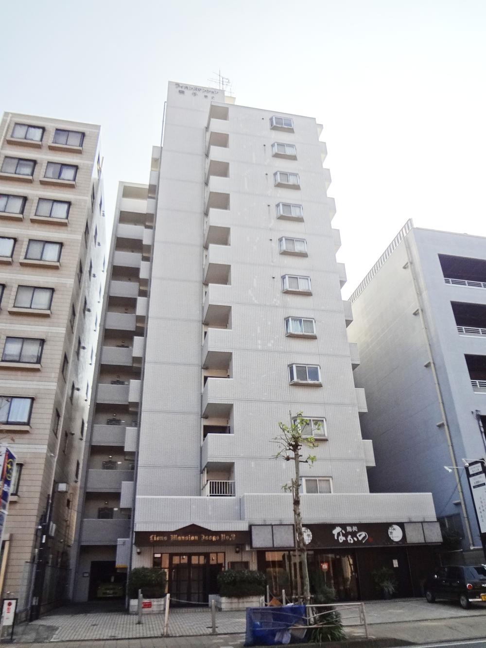 Local appearance photo. Local (11 May 2013) Shooting