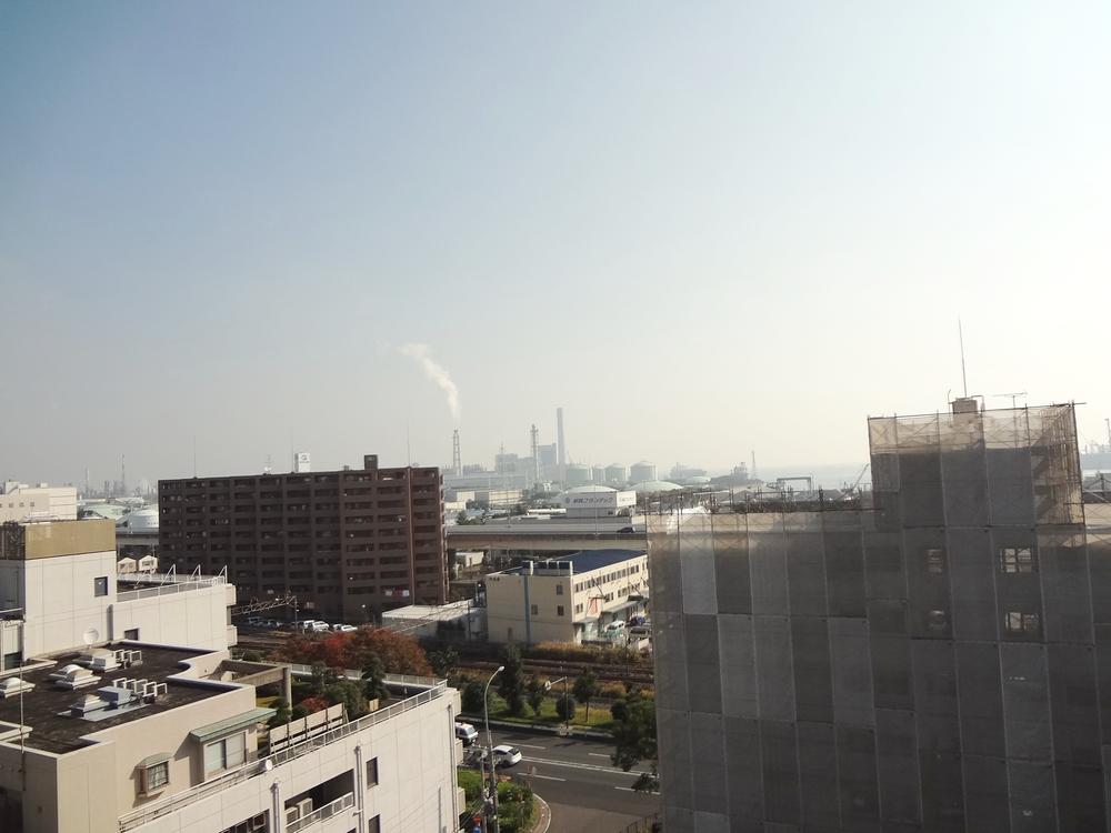 View photos from the dwelling unit. View from the site (November 2013) Shooting