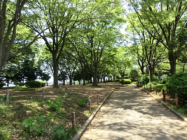 park. 861m until Okamura Park (park)