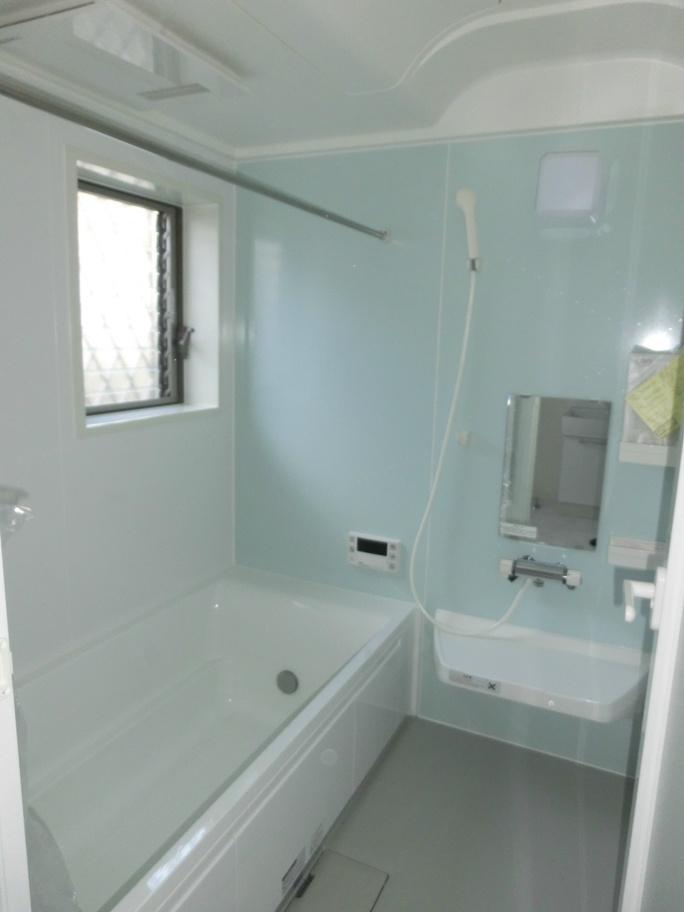 Bathroom. Unit bus with a bathroom dryer