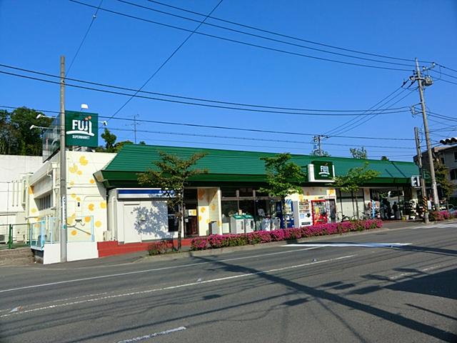 Supermarket. Fuji to Kami Nakazato shop 1171m